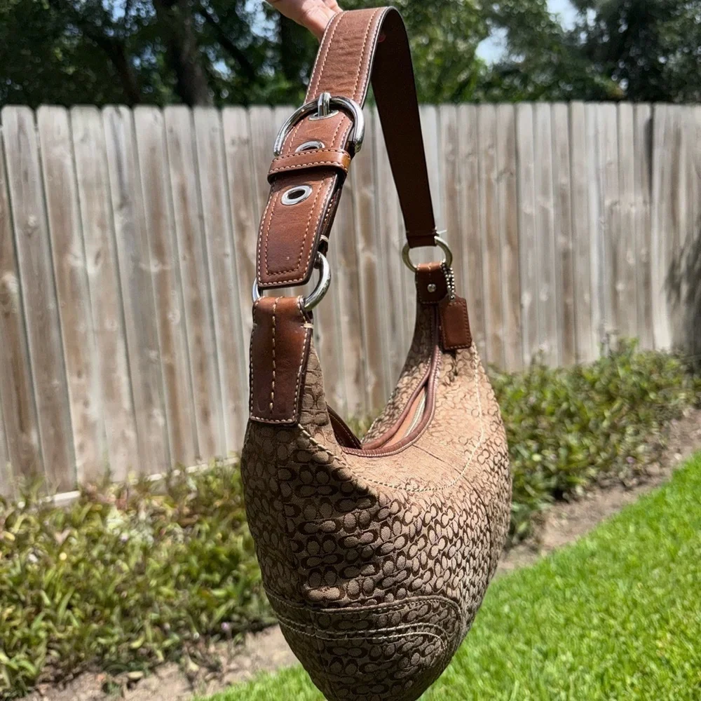 Y2K ▶️ COACH ◀️ Classic Buckle Strap Monogram Jacquard Canvas Hobo Bag Crescent